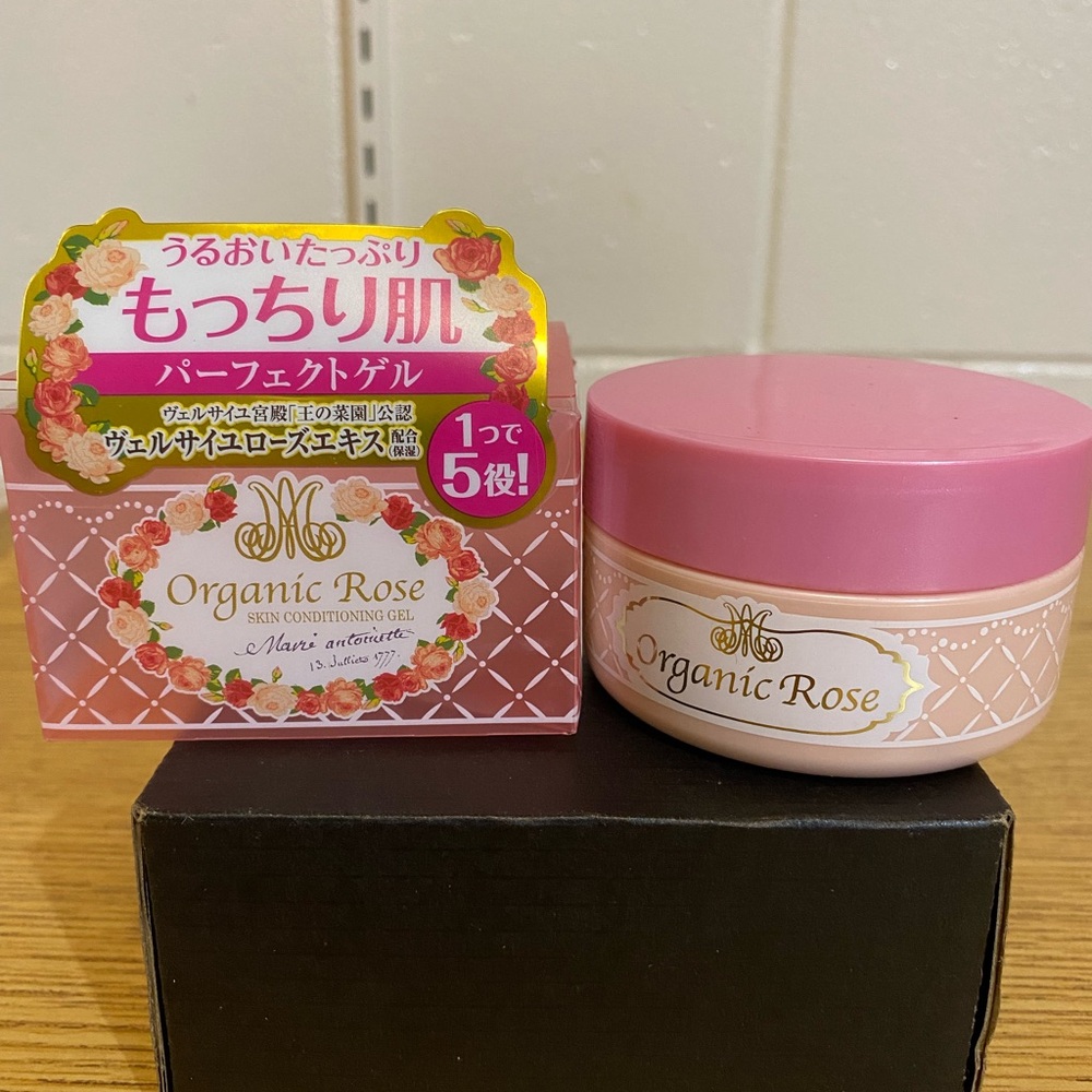 Organic Rose Japanese moisturizer face gel cream